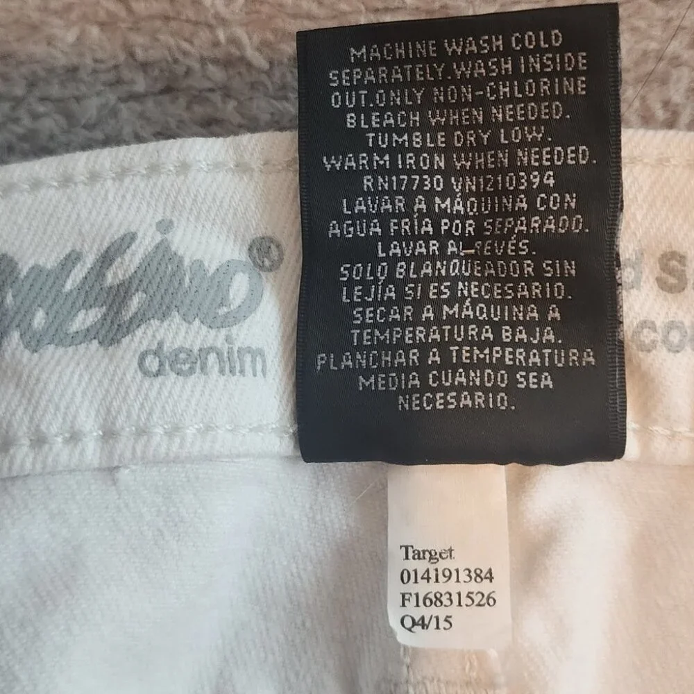 Mossimo Supply Co. Boyfriend Shorts Size 18 34